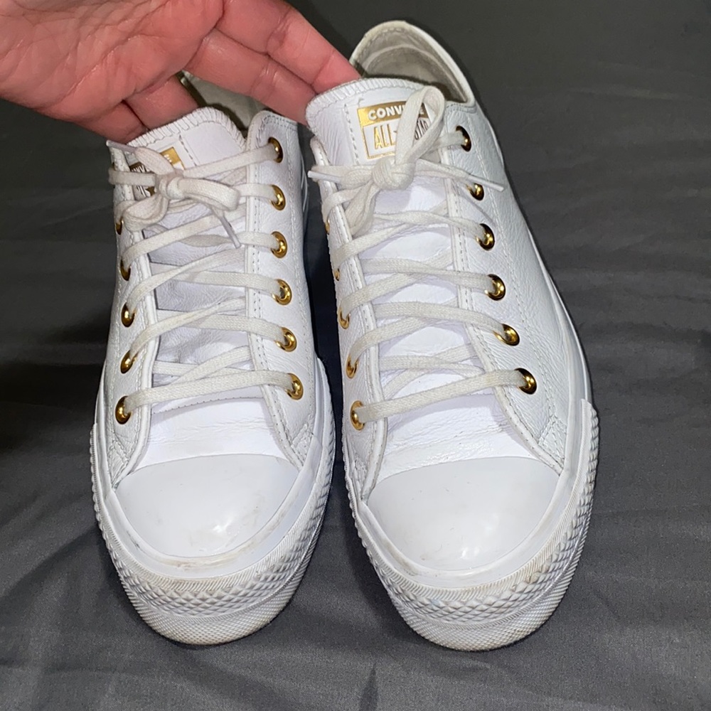 Converse leather platform white